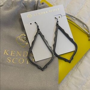 Kendra Scott Sophee earrings